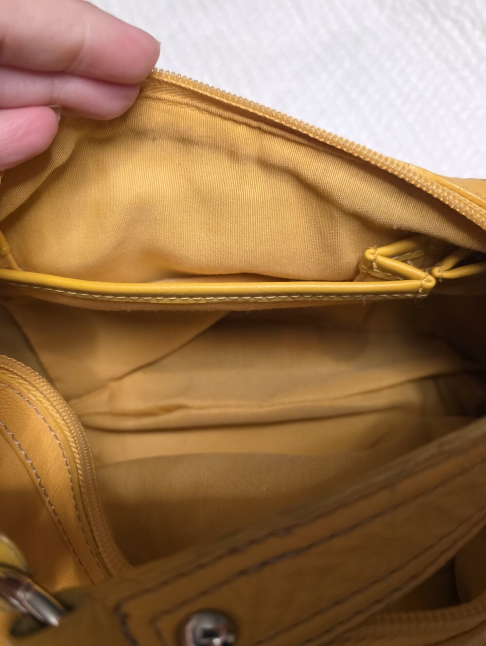 Franco Sarto Retro Yellow Leather Shoulder Bag Summer - Picture 6 of 10